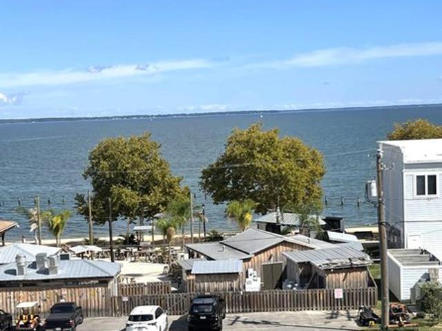 Condo for sale in Colonial Beach, Westmoreland County