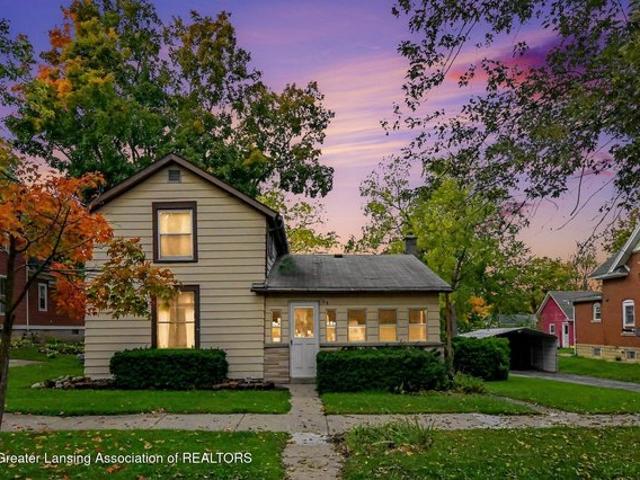 House for sale in St. Johns, Clinton County