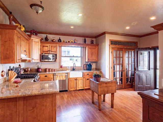 House for sale in Cecil, Wisconsin
