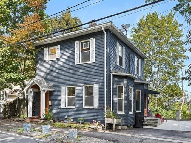 Condo for sale in Newton, Middlesex County