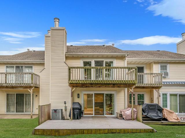 Condo for sale in Bohemia, New York