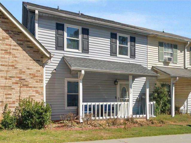 Townhouse for sale in Stockbridge, Georgia