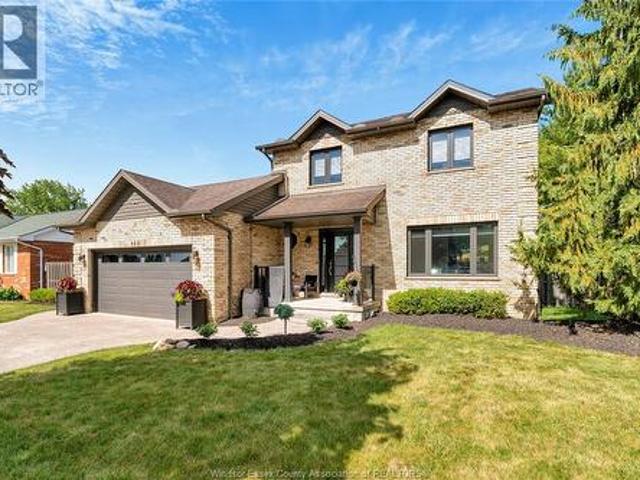 House for sale in Lakeshore, Ontario