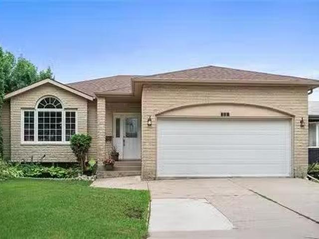 House for sale in East St. Paul, Manitoba