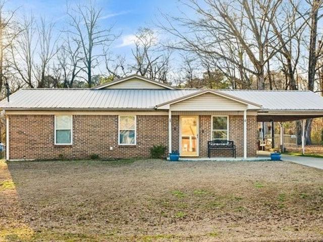 House for sale in Clanton, Alabama