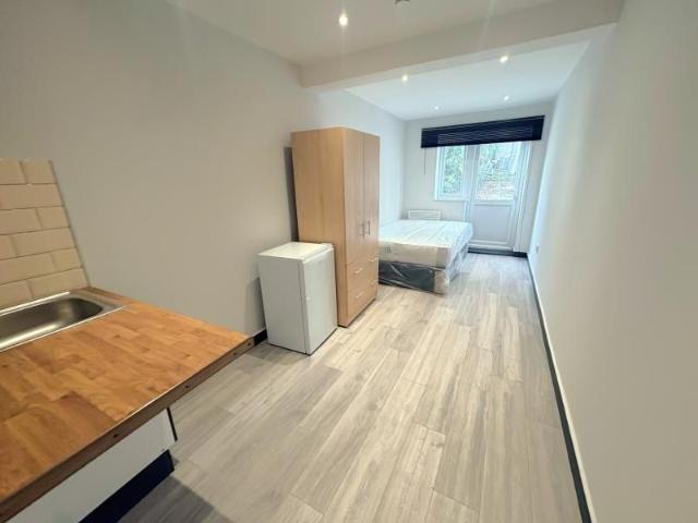 House for rent in Westborough, Surrey