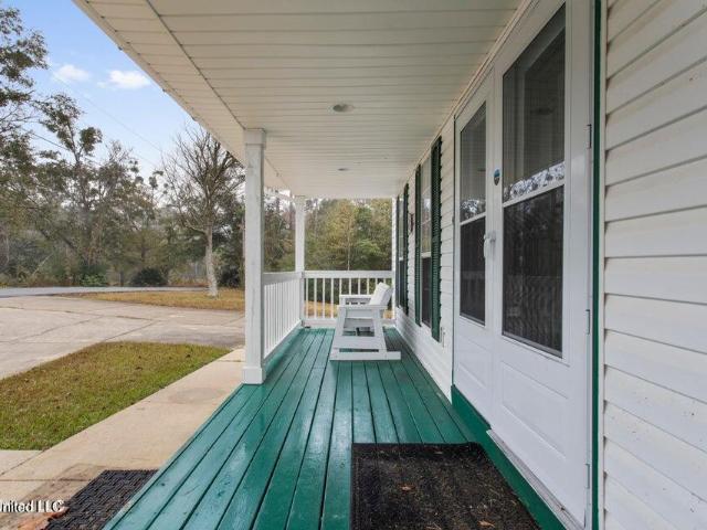 House for sale in Ocean Springs, Mississippi