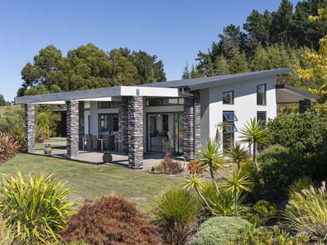 House for sale in Cable Bay, Nelson Bays
