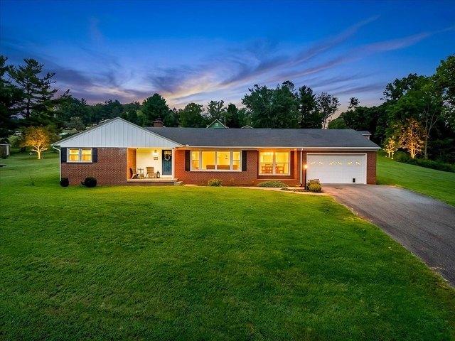 House for sale in Pembroke, Giles County