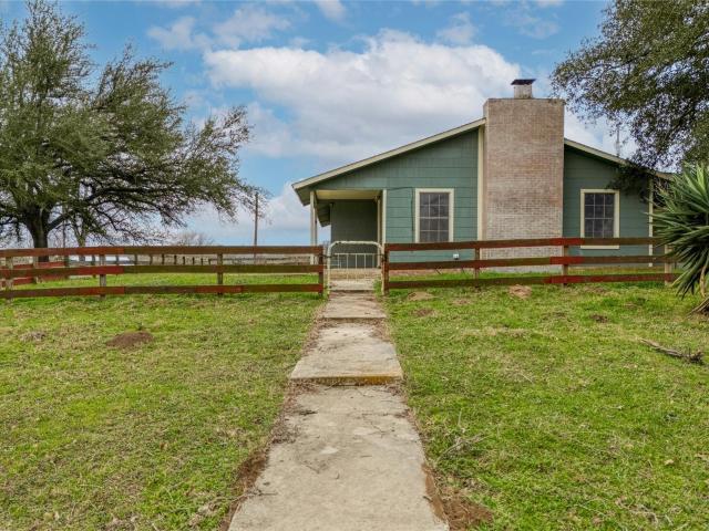 House for sale in Luling, Texas