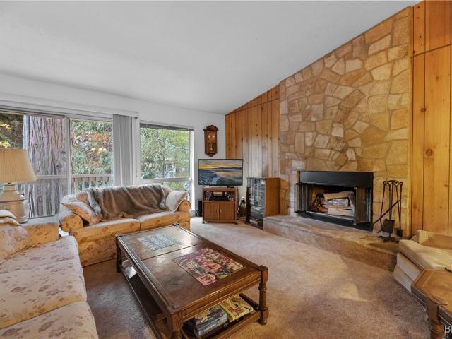 Condo for sale in Cedar Glen, California