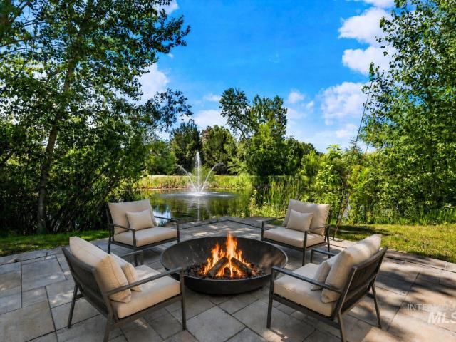 House for sale in Eagle, Idaho