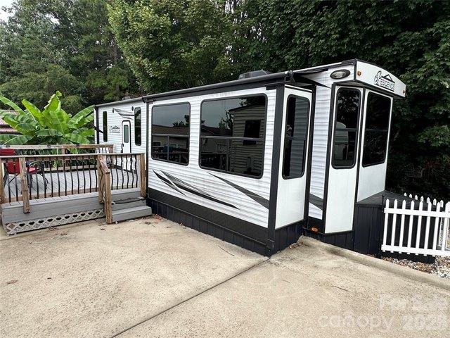 House for sale in New London, North Carolina