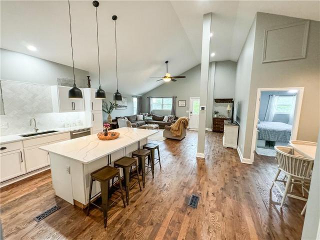 Commercial for sale in Raymore