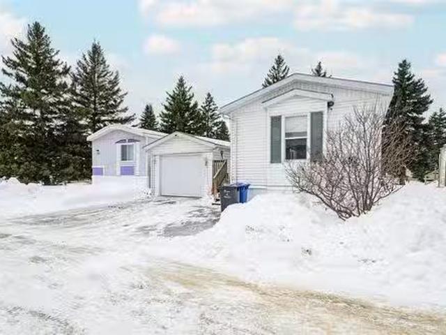 House for sale in East St. Paul, Manitoba