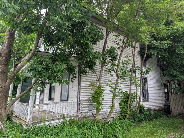 House for sale in Oneida, New York