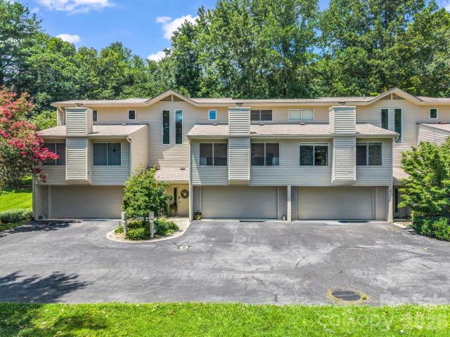 Townhouse for sale in Asheville, North Carolina