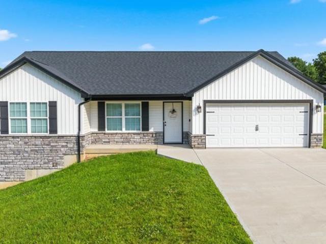 House for sale in Dry Ridge, Kentucky