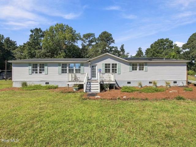 House for sale in Hampstead, Pender County