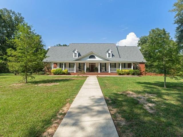 House for sale in Columbia, Mississippi