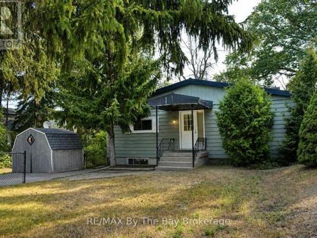 House for sale in Wasaga Beach, Ontario