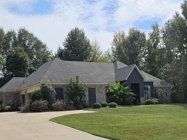 House for sale in Flora, Mississippi