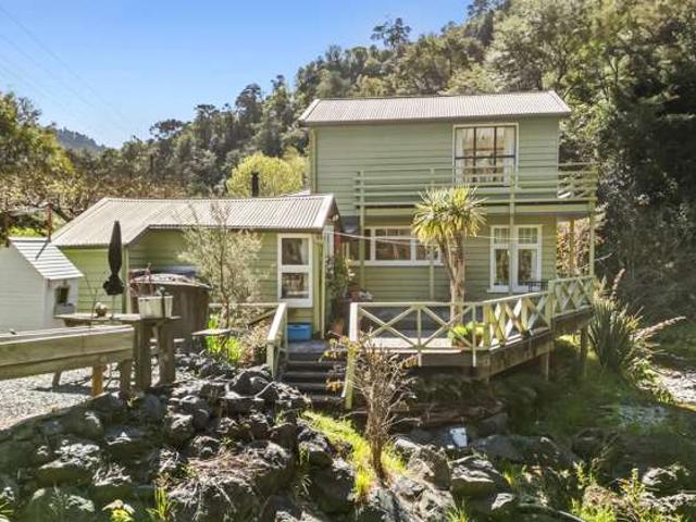 House for sale in Hira, Nelson City
