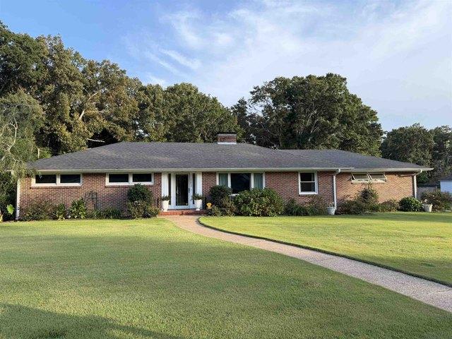 House for sale in Sheffield, Alabama