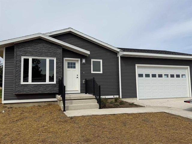 House for sale in Ossian, Winneshiek County