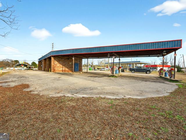 Commercial for sale in Valley, Alabama