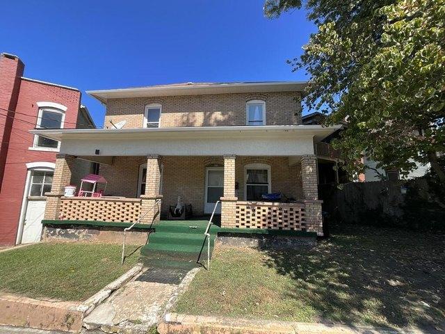 House for sale in Hinton Historic District, Hinton