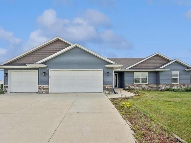 House for sale in Vinton, Iowa