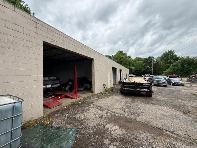 Commercial for sale in Thayer, Missouri