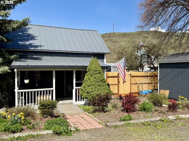 House for sale in Oregonia