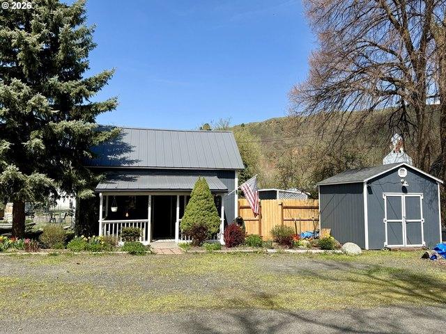 House for sale in Oregonia