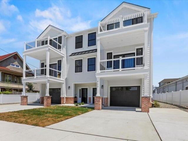 Townhouse for sale in Wildwood