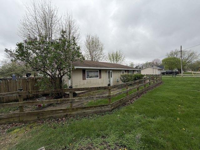 House for sale in Amboy, Lee County