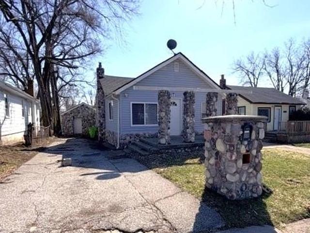 House for sale in Pontiac, Michigan