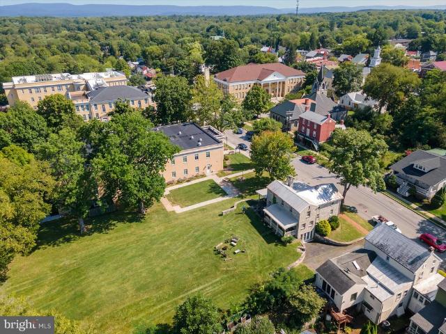 House for sale in Shepherdstown, Jefferson County