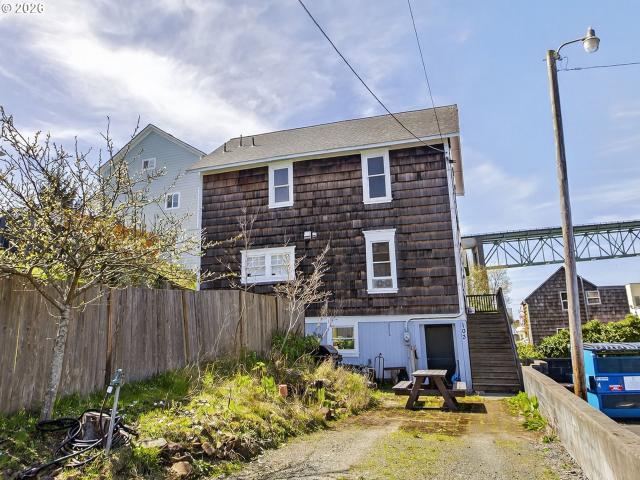 House for sale in Doughboy, Astoria
