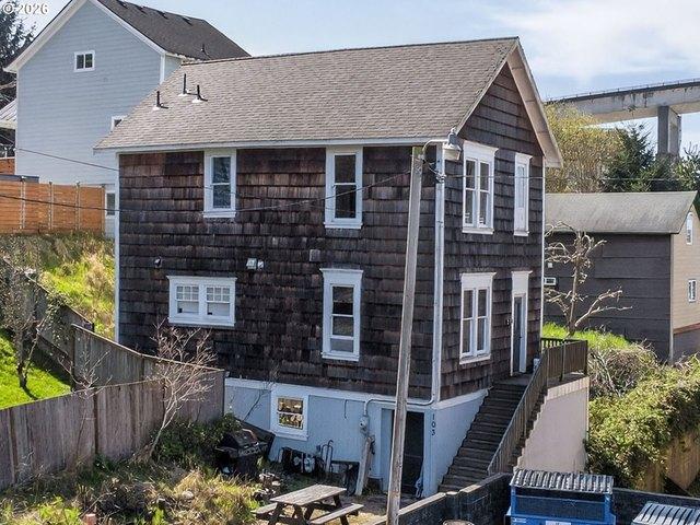 House for sale in Oregonia