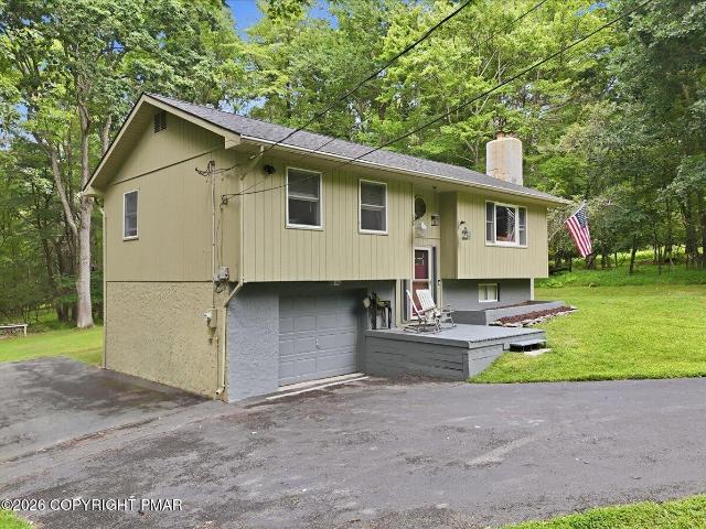 House for sale in Lackawaxen Township, Pike County