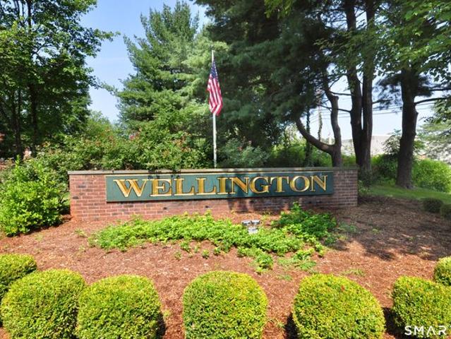 Condo for sale in Farmington, Connecticut