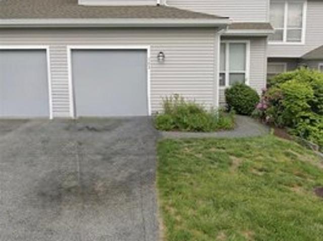 Condo for sale in Baldwin Place, New York
