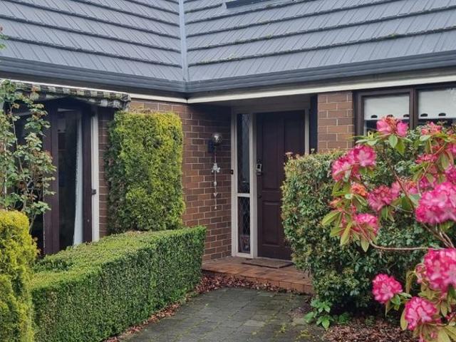 House for rent in Chaslands, Canterbury