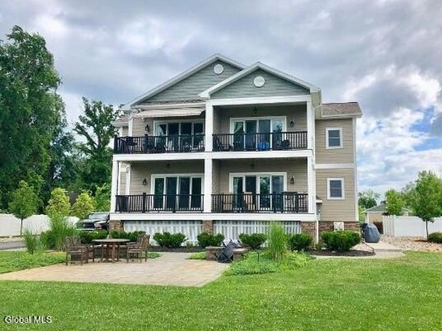 House for sale in Saratoga, New York