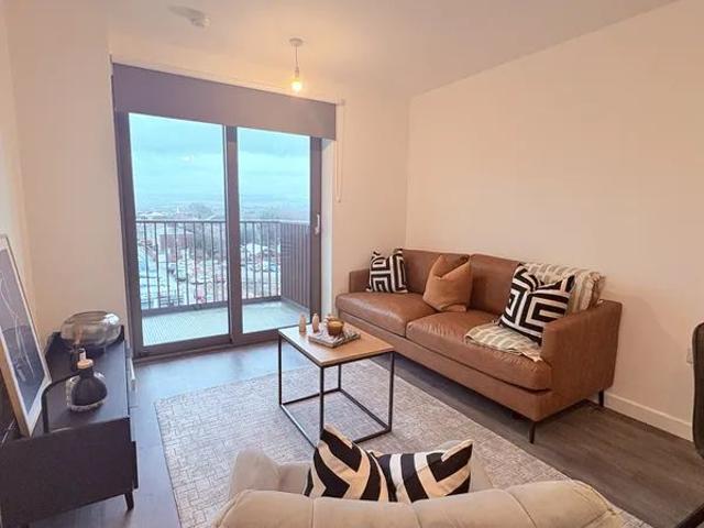 Apartment for rent in Burnedge, Greater Manchester