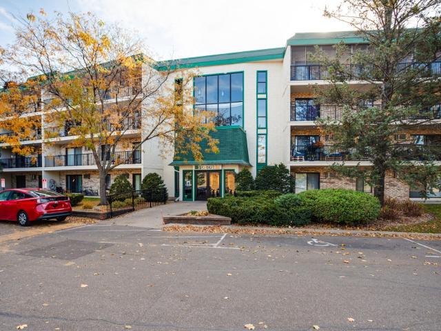 Property for sale in Hennepin, Minnesota