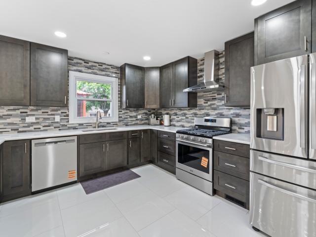 House for sale in Palos Hills, Illinois