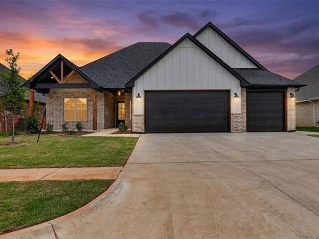 House for sale in Mustang, Oklahoma